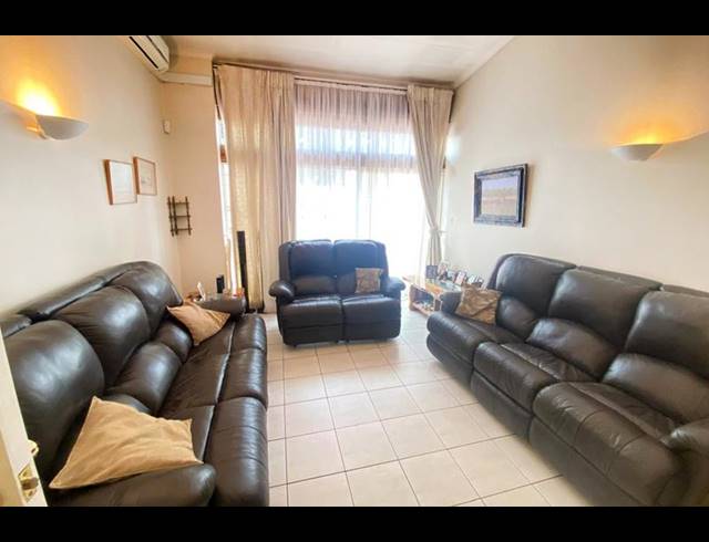 5 BEDROOM HOUSE FOR SALE IN ST ANDREWS